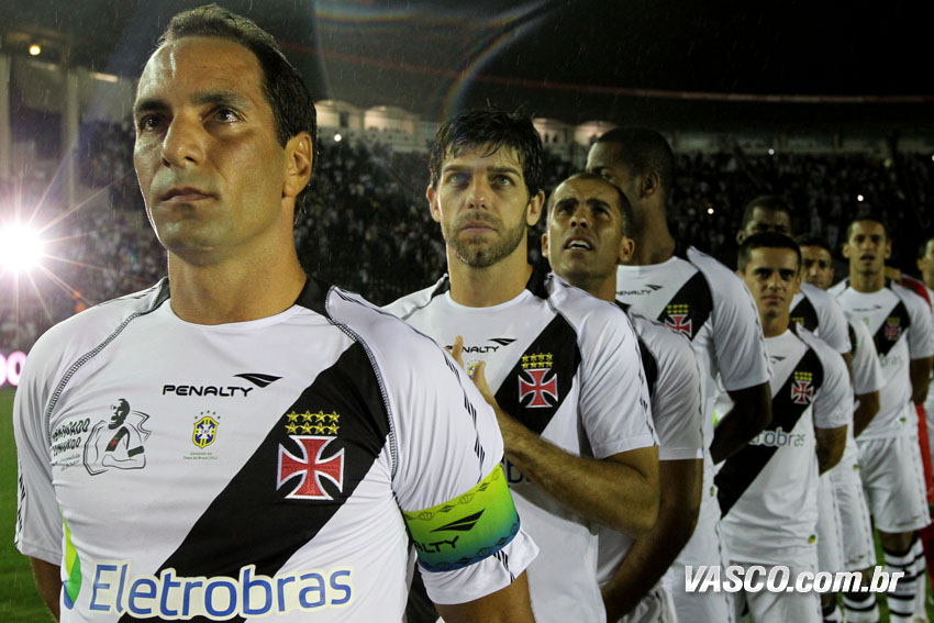 VascodaGama's tweet photo. Nove anos da despedida do @edmundosouza7 . 

📸 Marcelo Sadio/Vasco 

#VascoDaGama https://t.co/5UgmcGMV7Y