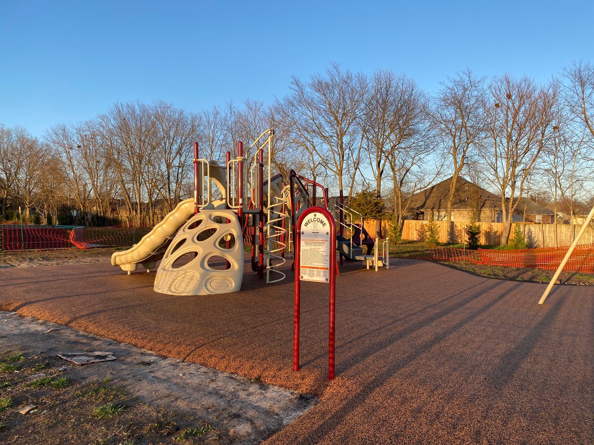 WillardIStigers's tweet photo. We have a playground!
#itsgoodtobeatiger https://t.co/Wcp2TmyNmq