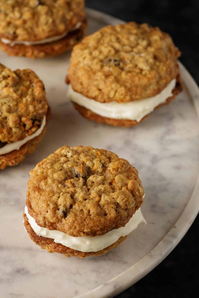 butter_baggage's tweet photo. Make your spring carrot cake easier to enjoy with carrot cake sandwich cookies! https://t.co/S4Ob7KO18c #spring #carrotcake #dessert #food #foodblogger #recipe #yummy #butterandbaggage #cookie #sandwichcookie https://t.co/p9IlPCmIae