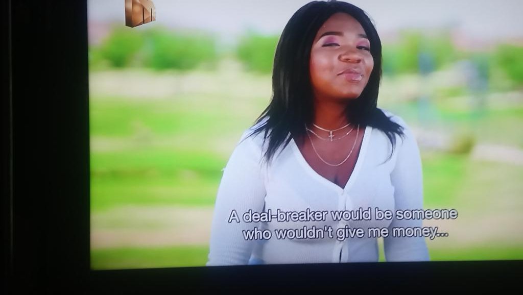 maximumwest1's tweet photo. Did she say 22 years of old? #DateMyFamily https://t.co/CyVo4IIyG1
