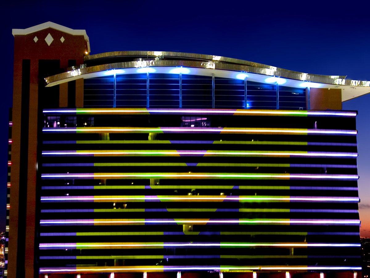 The MADNESS continues TONIGHT as our very own maize &amp; blue take on the Seminoles! Make yourself at home at <a href="/FDSportsbook/">FanDuel Sportsbook</a> at MotorCity Casino Hotel for the game on the BIG screens!

Cheer on the Wolverines by retweeting with 💛💙, or your favorite GIF! #GOBLUE!