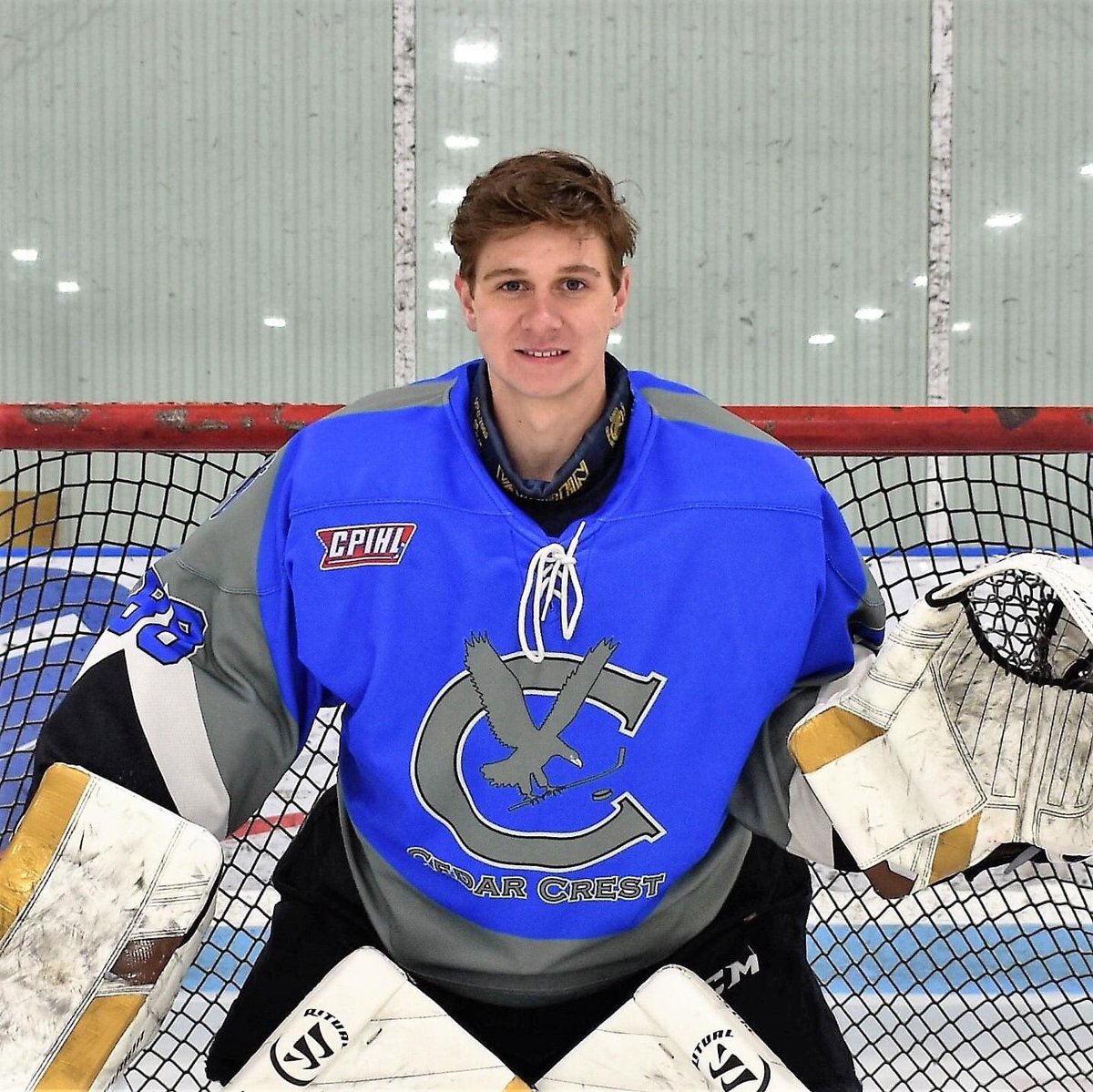 Senior Spotlight, Chandler Walborn!
Chandler has been playing hockey for 6 years and is also currently playing with the 18u Hershey Jr Bears. Chandler will be attending Alvernia University to study nursing. Best of Luck Chandler with all your future plans. We will miss you.💙