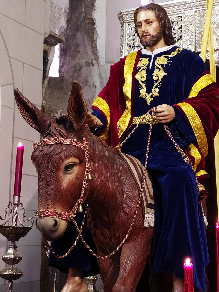 GonzaloGarrigos's tweet photo. Cristo Rey entrando en Jerusalén. Parroquia de Santa Justa y Rufina #Toledo #DomingoDeRamos #SemanaSanta2021 #SemanaSanta #DomingodeRamos2021 https://t.co/b2ybkjN5PS