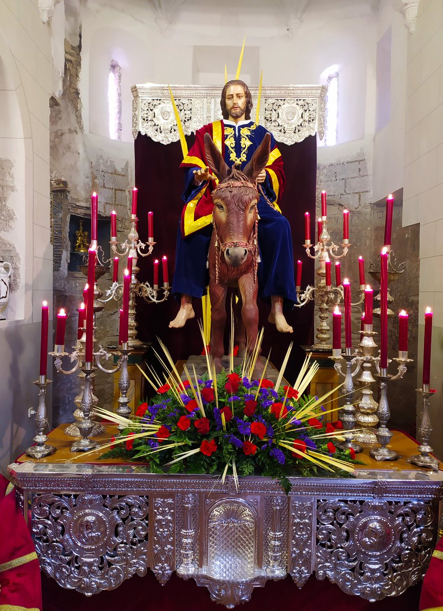 GonzaloGarrigos's tweet photo. Cristo Rey entrando en Jerusalén. Parroquia de Santa Justa y Rufina #Toledo #DomingoDeRamos #SemanaSanta2021 #SemanaSanta #DomingodeRamos2021 https://t.co/b2ybkjN5PS