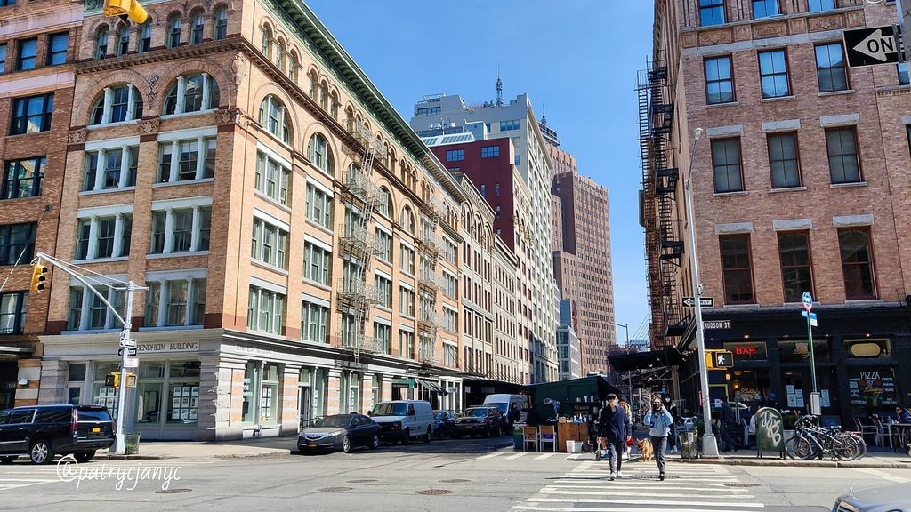 AdalinkaNYC's tweet photo. Tribeca.
Manhattan, NY.

Shot on @oneplus 8T.
On 03.23.2021.

#tribeca #architecture 
#shotononeplus
#streetphotography
 #femalephotographer #womanphotographer
#manhattan #newyork  #capturenyc 
#womanphotographer #femalephotographer 
#InstaAmazing #patry… https://t.co/s9v7GAnsh8 https://t.co/TvgYAOlU4O