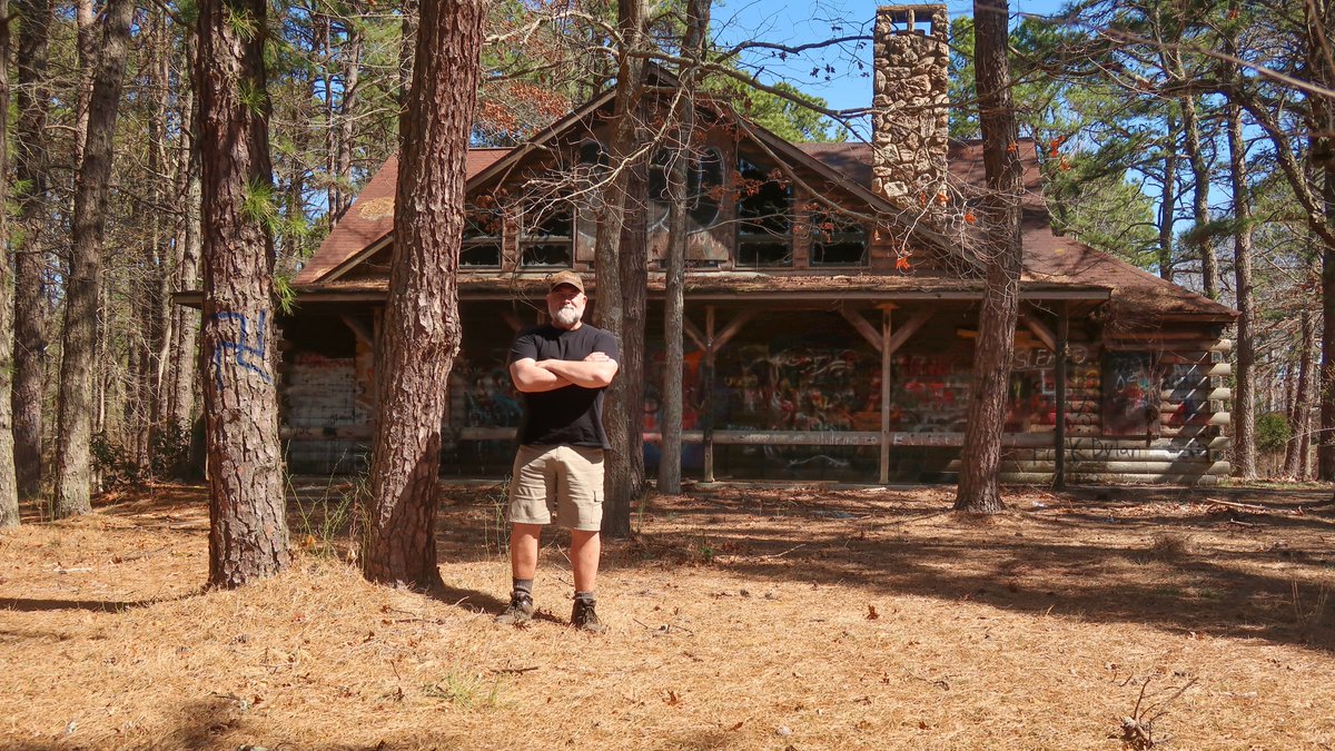 #abandonedplaces #abandoned #exploring #urbex