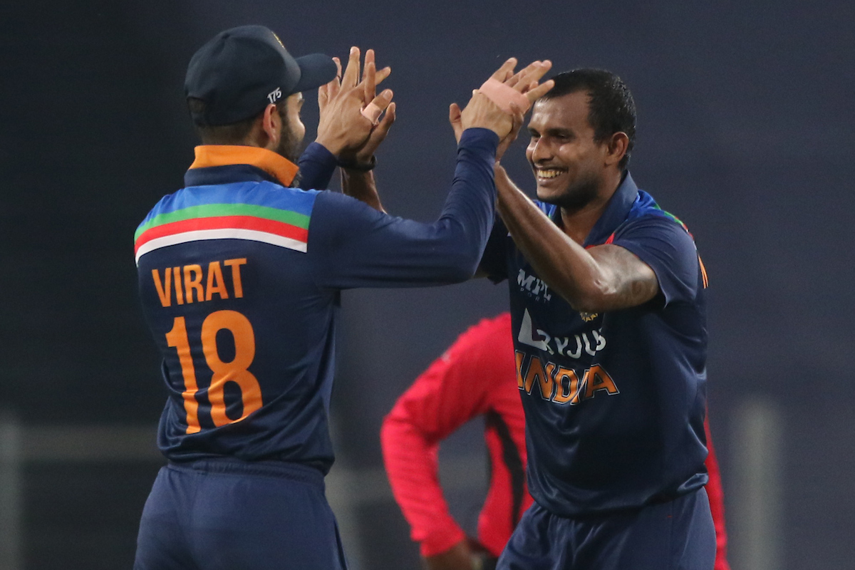 ICC's tweet photo. India win! 

Natarajan gives away just six runs in the final over, giving his team a seven-run victory.

It means India take the ODI series 2-1! 🏆 https://t.co/Au4lyUs2EM