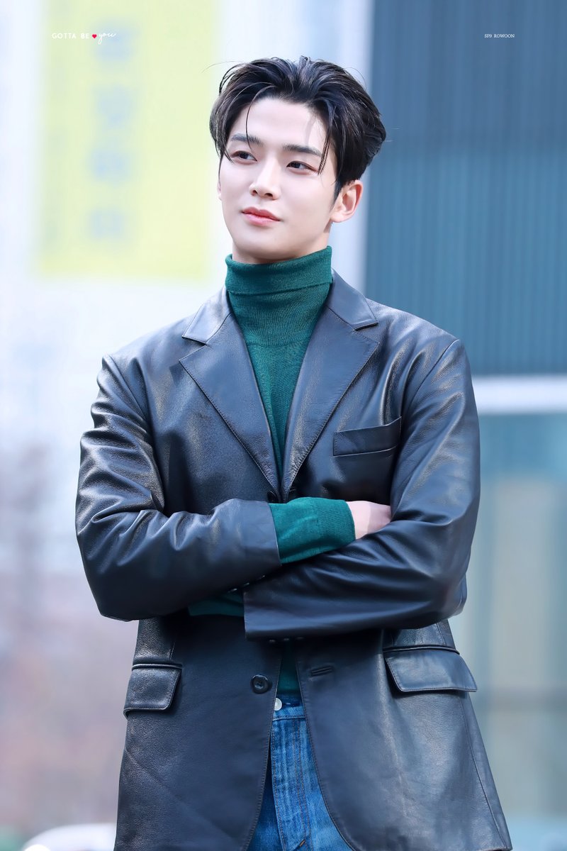 kimseokwoo_com's tweet photo. #로운 #ROWOON #SF9 #에스에프나인 #에스에프나인 https://t.co/hVjs56HjhH