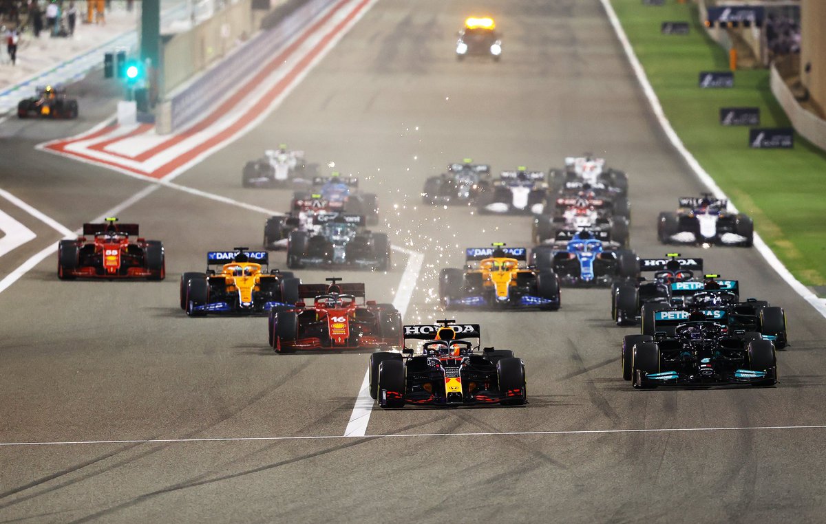 EricBerry96's tweet photo. CONCLUSIONES #GPBahrain 🇧🇭

1. La batalla HAM v VER es una realidad esta temporada. 
2. Checo Pérez está en su punto y va a pelear todo en los primeros puestos. 
3. BOT es el lastre de Mercedes.
4. Tsunoda 🇯🇵 es rapidísimo.
5 . Ferrari, mejor de lo que se espera. 

#Formula1 https://t.co/EffocMKPZZ