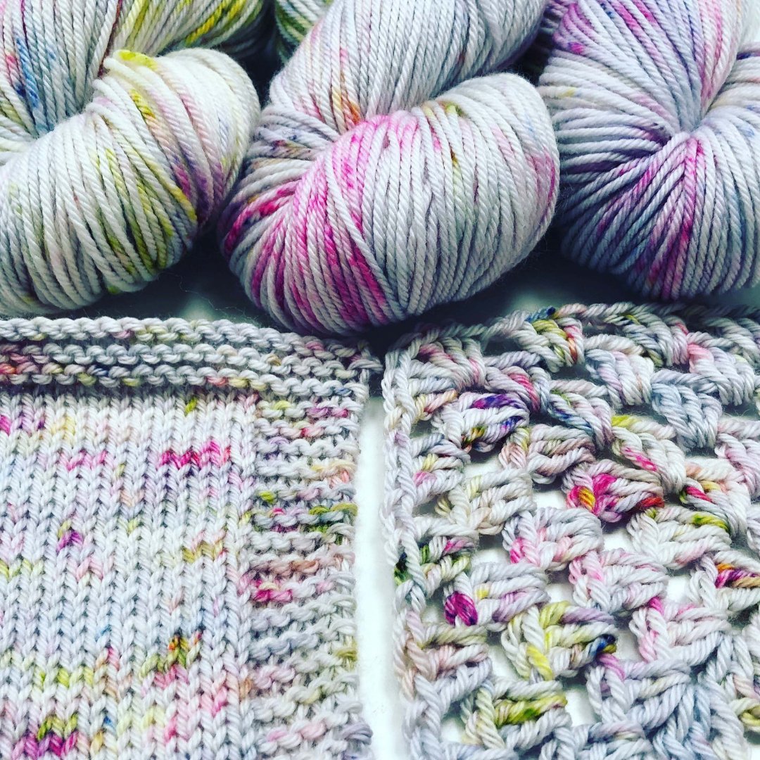 skeinqueen's tweet photo. #SundaySamples
This week I'm sharing 3 sets of samples squares. These are the variegated colourways retiring at the end of the month.
What would you like to see to replace them? https://t.co/xZYJgUwMUw