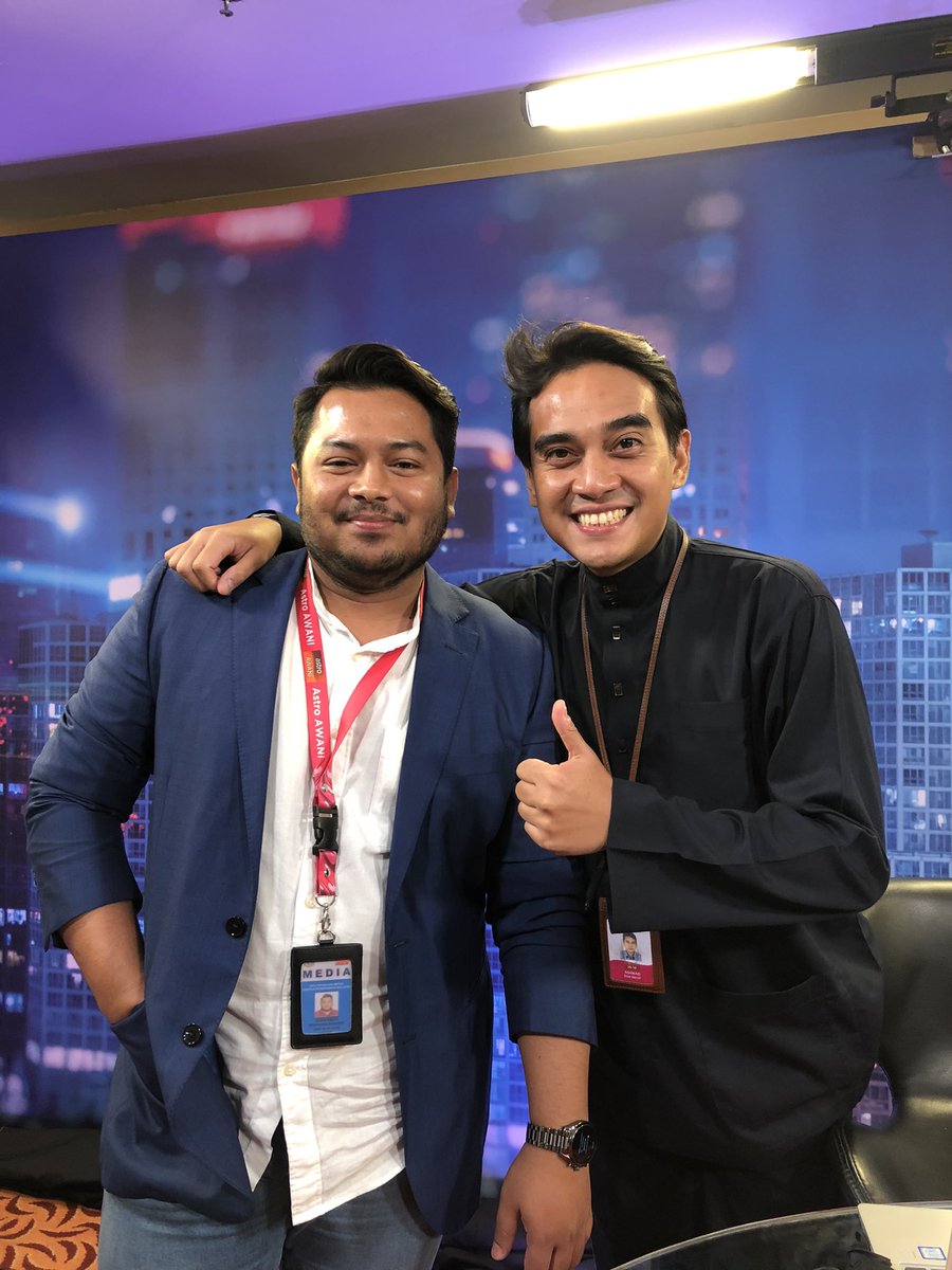 FauziSuhaimi's tweet photo. Last day bersama team hebat! Tutup tirai dengan Perhimpunan Agung UMNO 2020. Thanks semuanya.
#KamiAWANI #PAU2020 https://t.co/91i9TI1DmJ
