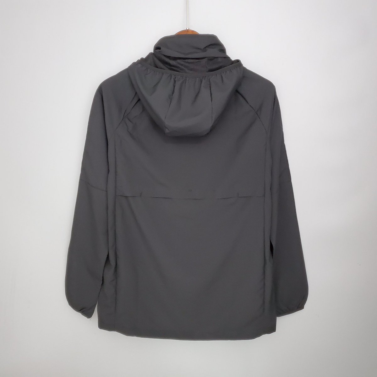 kitsdirectuk's tweet photo. Nike Liverpool F.C Windbreaker Jacket 

All Sizes Available ✅ https://t.co/p08onCyUnd