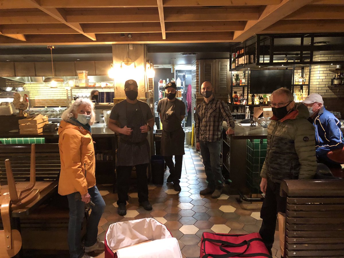 OOTCintheBeach's tweet photo. Thank you @danno78 and staff @Union_Chicken for a making dinner for us this week. This week we surpassed 1000 hot meals delivered to the residents of encampments across the city. https://t.co/kY7rwskA3c