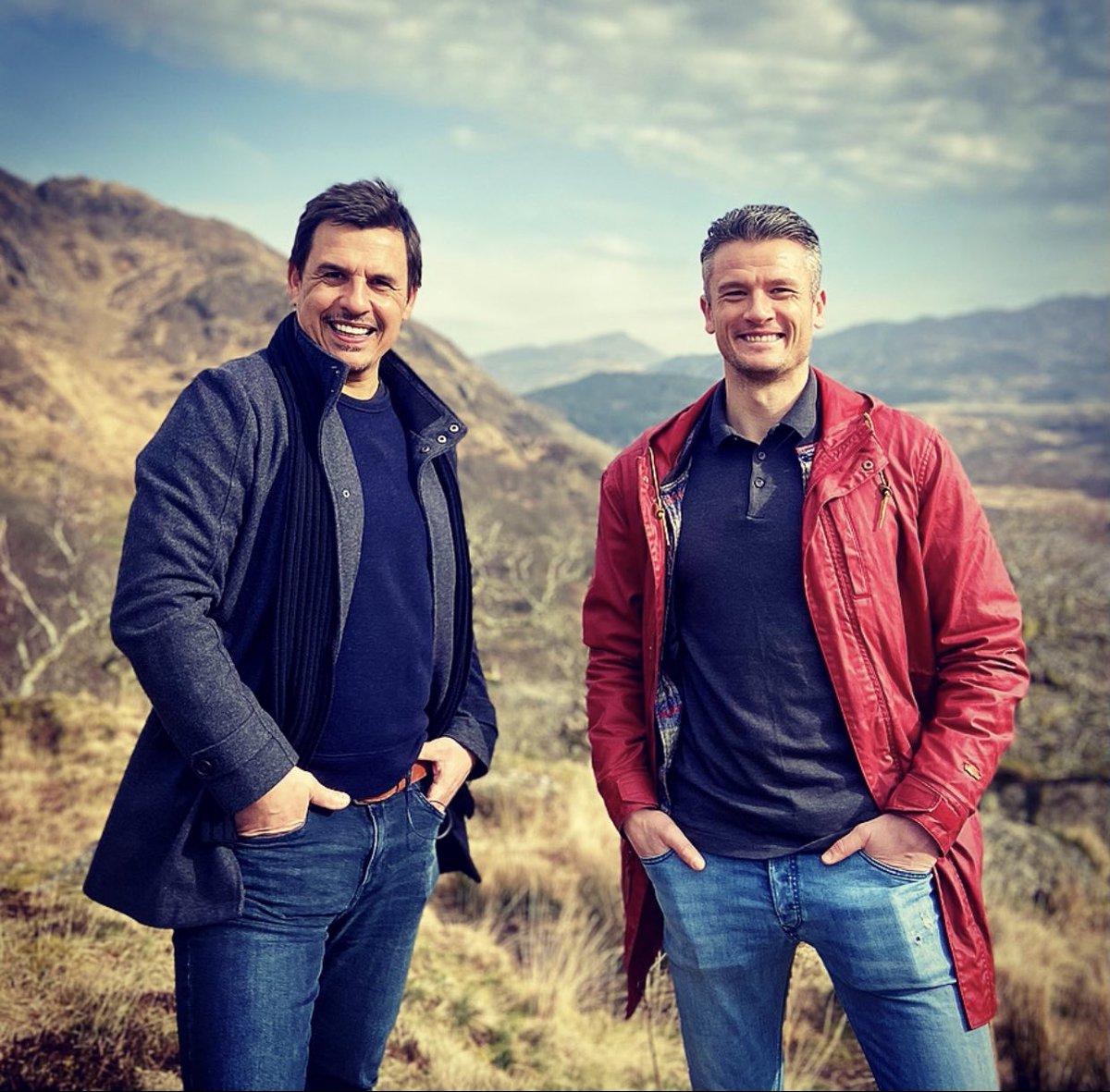 OwainTJones17's tweet photo. * Iaith ar Daith. 8pm Tonight on @S4C (sky channel 134). Available with subtitles for non welsh speaker/learners (the programme itself is a mixture of welsh and English anyway)
#workbubble #swigengwaith #iaithardaith https://t.co/z7wmqxnpf1