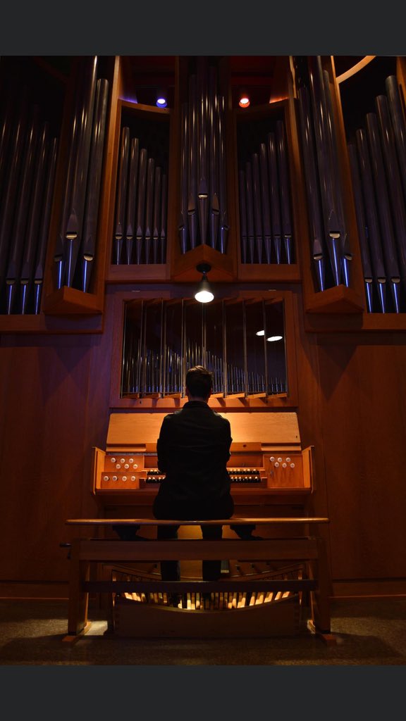 Just a reminder that today at 4pm is Rachel Krueger’s Organ recital!!! If you’d like to tune in and watch, follow this link! 

youtube.com/channel/UC0vBO…