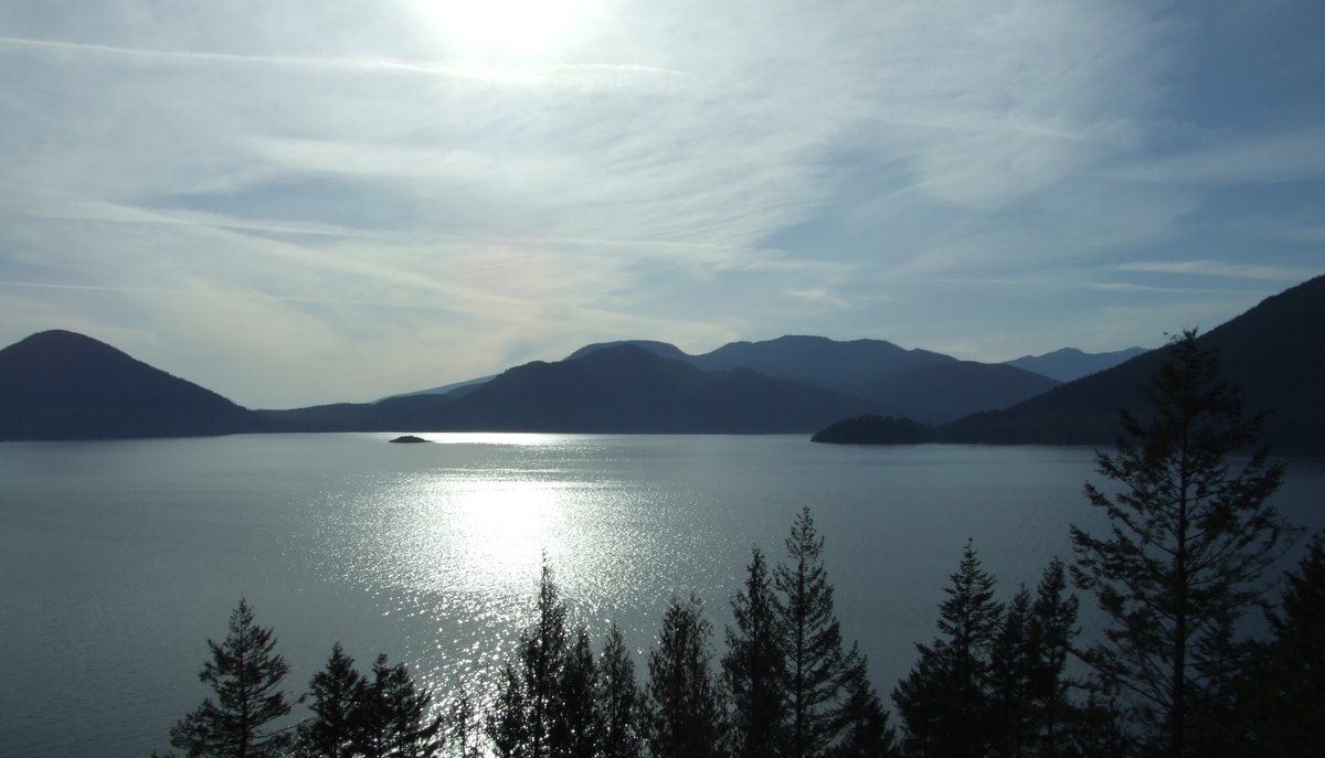 afewmilesmore's tweet photo. #Top4Outside British Columbia edition, for #Top4Theme, hosted by @CharlesMcCool, @Giselleinmotion, @perthtravelers, and @Touchse. https://t.co/9j4e4rWKOR