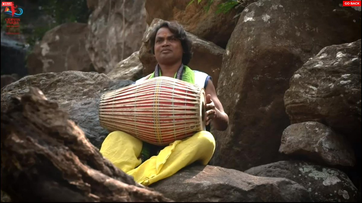 OdishaParba's tweet photo. ଆନ୍ତର୍ଜାତିୟ ଓଡ଼ିଶା ପର୍ବରେ 'ଆଦିଧୂନ' ପରିବେଷିତ ରୋମାଞ୍ଚକର ସଂଗୀତ କାର୍ଯ୍ୟକ୍ରମରେ ପଶ୍ଚିମ ଓଡିଶାର ଝଲକ
#OdishaParba2021 #VirtualOdishaParba #AdamyaOdisha #AdiDhun #Sambalpur #folkmusic #folkmusicians #FestiveOdisha #OdiaCulture #OdiaTradition #EmergingOdias #Odisha https://t.co/Gxg4ITcmET