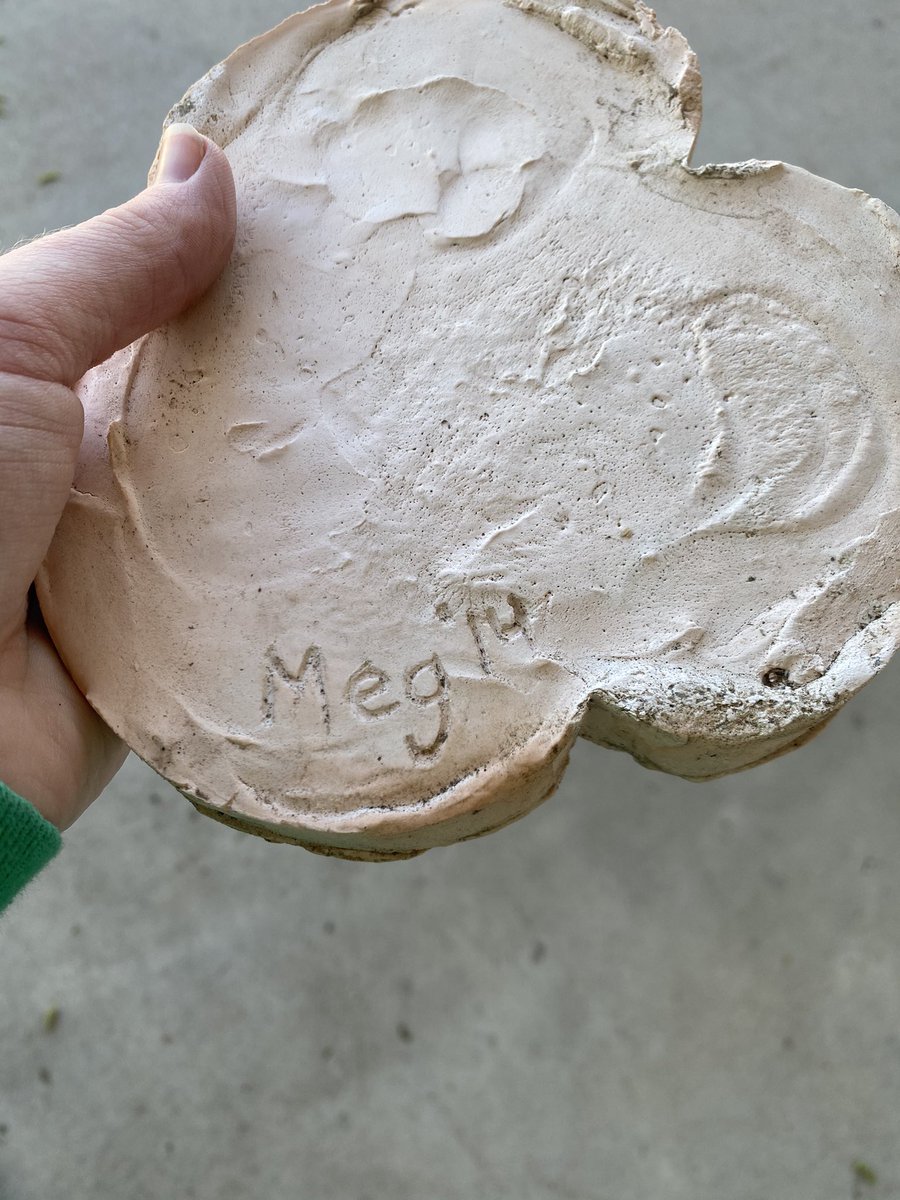 MeganC_Design's tweet photo. Found a couple of my first “moulds” when visiting home this past week. I love seeing that I had a passion for them even before I knew what I was going to do for a living!
#moulding #impression #molds #plaster #specialeffects #sfx #shoprat https://t.co/3UiVqeYDe8