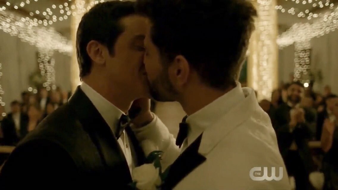 s_ffron7's tweet photo. 1.22 ๐
#steammy #screenshots
#stevencarrington #james #samcarrington #sammyjo #raf #bringbacksteven #bringbackjames #dynasty @cw_dynasty @TheCW https://t.co/yvROyRFzaa
