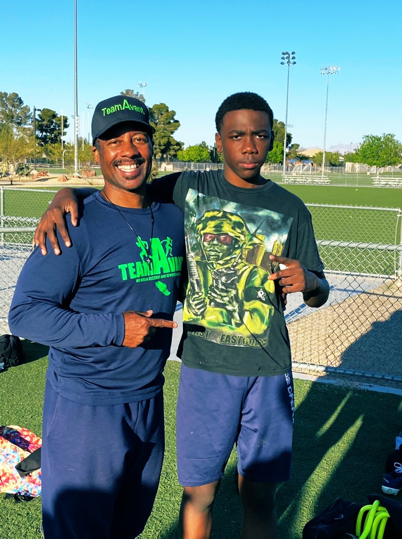 TavianMcNair's tweet photo. Thanks Coach @Metcalf79 for the opportunity to work with one of the best speed training coaches. Thanks for the work coach Avant looking forward to the next one. #llxay @GusMcNair009 @VernonFox3 @CoachNorris34 @dkm14 @commited2sports @ForgePLV @702HSFB @DHill39 https://t.co/Onjo7lMz0e
