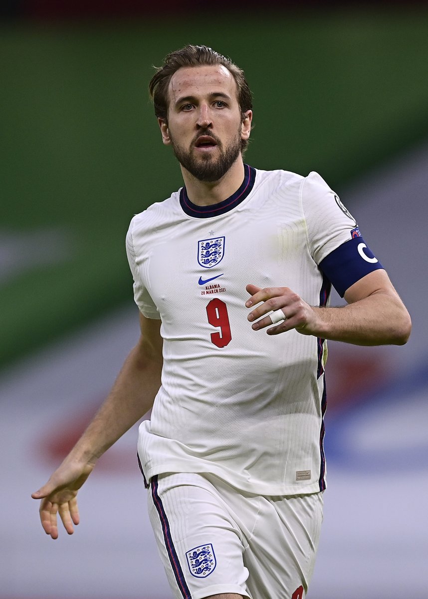 SpursOfficial's tweet photo. 𝐆𝐎𝐀𝐋: ☑️

𝐀𝐒𝐒𝐈𝐒𝐓: ☑️

🏴󠁧󠁢󠁥󠁮󠁧󠁿 Captain @HKane leads @England to victory against Albania! 🔥

#THFC ⚪️ #COYS https://t.co/MzlLslsotO