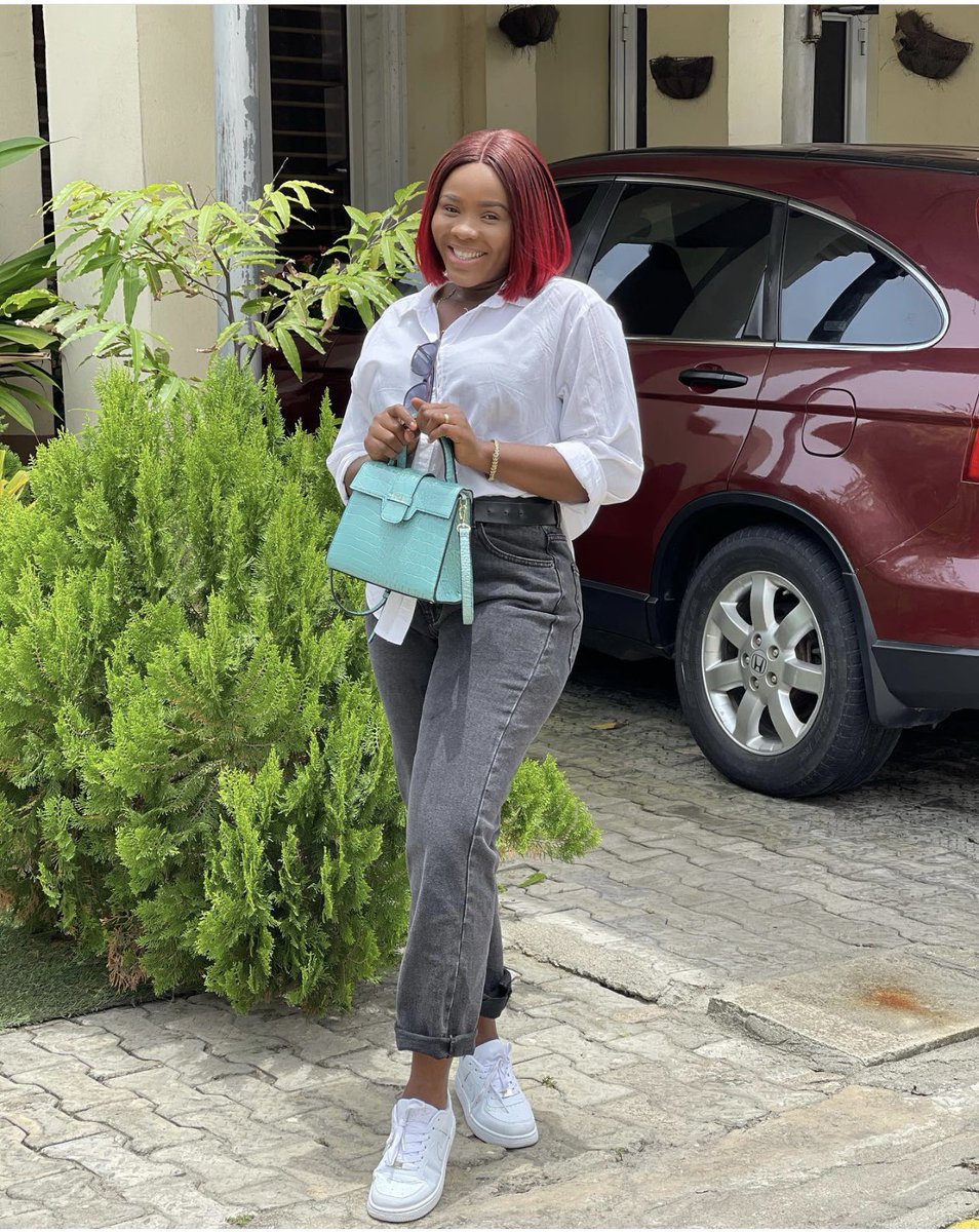 NicoleLuxury's tweet photo. Nicole luxury babes with their Nicole bag . Sapphire and Fire bag โค๏ธ
#burna #TachaOfGrace #lockdown2021 #TachaForPH #AbujaTwitterCommunity #DorathyXMiskay #EricaIsAStar https://t.co/MiNilKbfFm