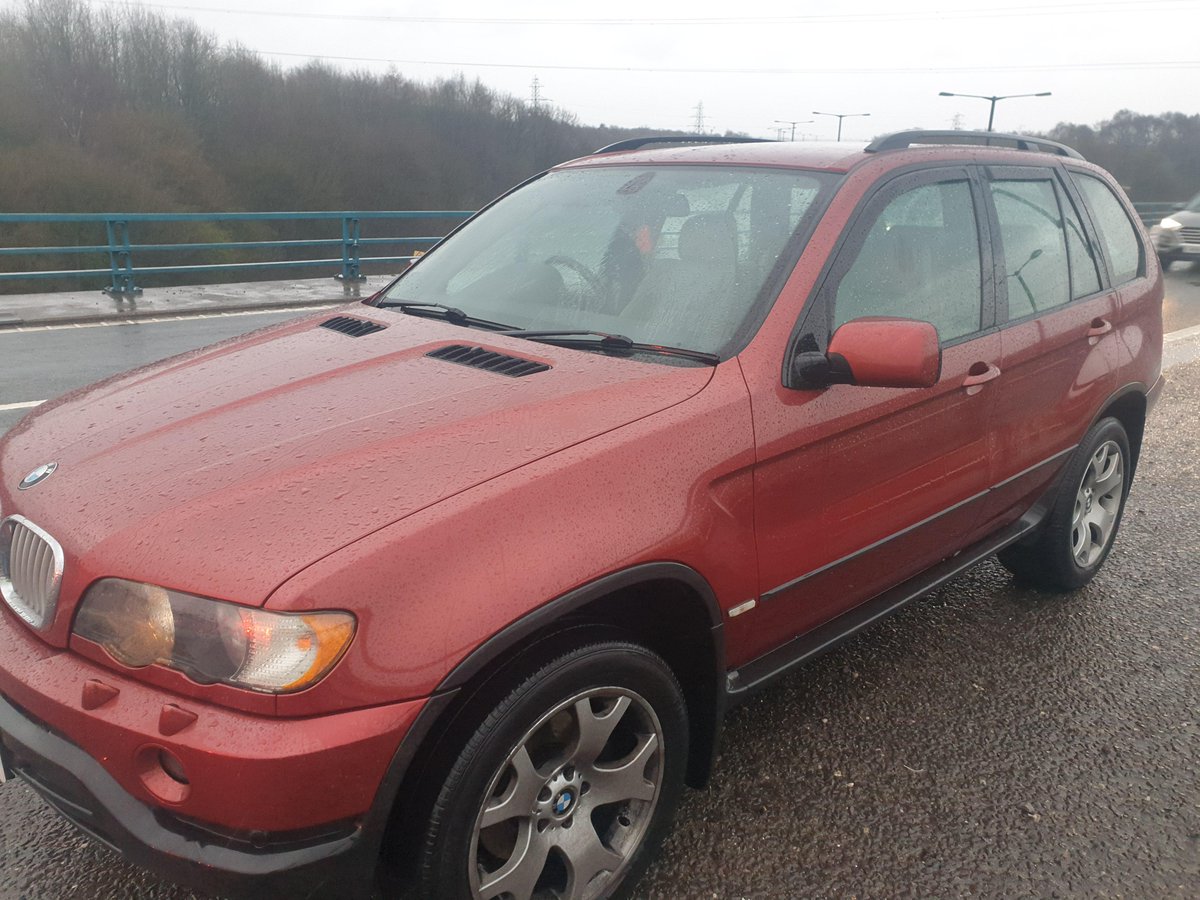 gmptraffic's tweet photo. BMW X5 stolen by means of Robbery from Bolton. Sighted by @WYP_RPU M62. Followed into GMP. #TPAC deployed by #ME24 #XT14 + #XT24 the vehicle was stopped M61 all under the watchful eye of @NPASNorthWest Male arrested for Robbery ! Car recovered #teamwork #noborders @NWmwaypolice https://t.co/G3larccxKK