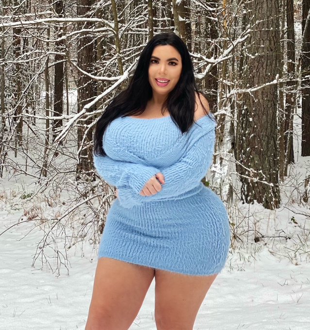 Wanna keep me warm ? https://t.co/nhJ22kkxnk