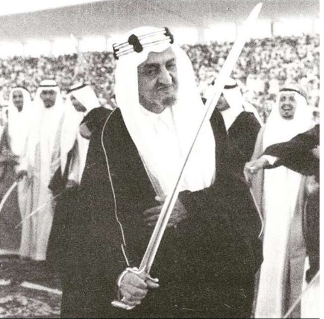 "إن تربيتنا للشباب تقوم على ثلاث دعائم
العقيدة والعلم والعمل"

الملك فيصل رحمه الله