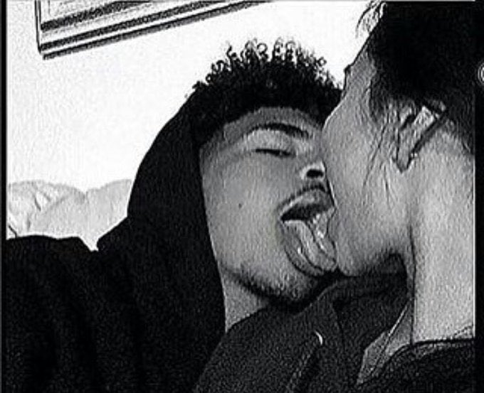ThreadSznn's tweet photo. “💫One Shot💫”.
-Imaginary😃
-includes sex😃
-This for all the lil horny freaky fucks😃
-Give me Ideas😃
-Will be long😃
#freakyfreaky #bestfriends #ThreadsbyTI #threadstorytimes #Threads #moodz #CoupleGoals #freakshit #freakycouples        if viewing follow me @ThreadsbyTI 💕 https://t.co/8vdqmcXhAW