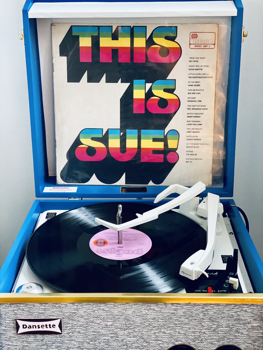 AGC_LONDON's tweet photo. #NowPlaying at the Art Gallery
#ThisIsSue #IslandRecords #RoyHead #DerekMartin #BobAndEarl #BarbaraLynn #JimmyMcGriff #EarlNelson & #BobRelf #TheRightousBrothers #RoyC #RobertParker #Vinyl https://t.co/F5zGmd0Z5H