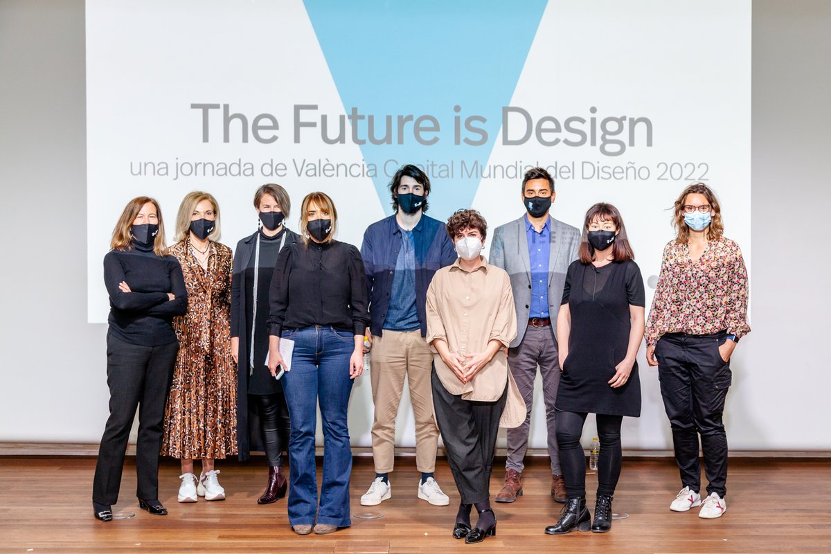ValenciaDesignF's tweet photo. Ideas para construir un mundo más sostenible y habitable con el diseño como gran aliado. Ya puedes revivir la mesa redonda #TheFutureisDesign en YouTube.

Así fue nuestra particular jornada de cierre en @MadridDesignF. —— https://t.co/kTtqzsvaJa https://t.co/cllrTyQJVd