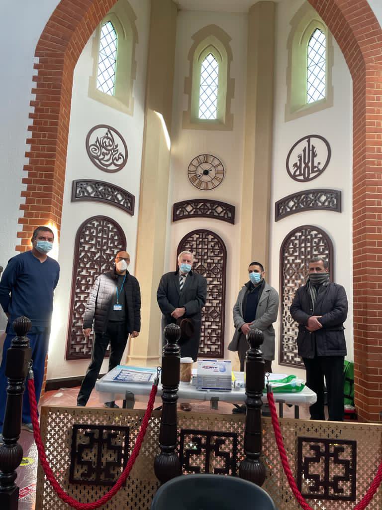 47Ur's tweet photo. “I have always wanted to visit this mosque. Today I was very pleased to visit both the Mosque &amp; the Covid-19 vaccination clinic” -  Rt Hon Bob Stewart MP for Beckenham @AlEmaanCentre @BromleyGPs #Bromleygpalliance @NHSEnglandLDN @NHSBromley_CCG https://t.co/stoTwhGgmx