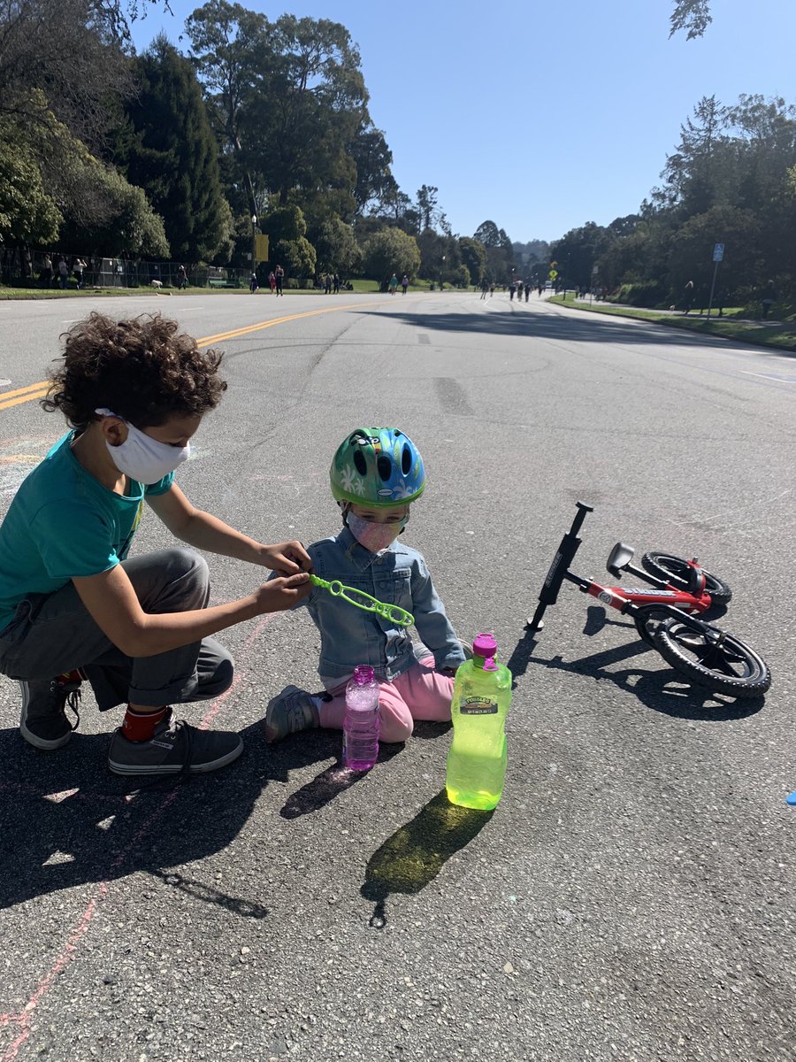 PeopleProtected's tweet photo. The children of San Francisco are out enjoying @safeGGP today! Come out to 8th avenue & JFK to share the joy. #SaveJFK❤️ https://t.co/Ii83hRt03L