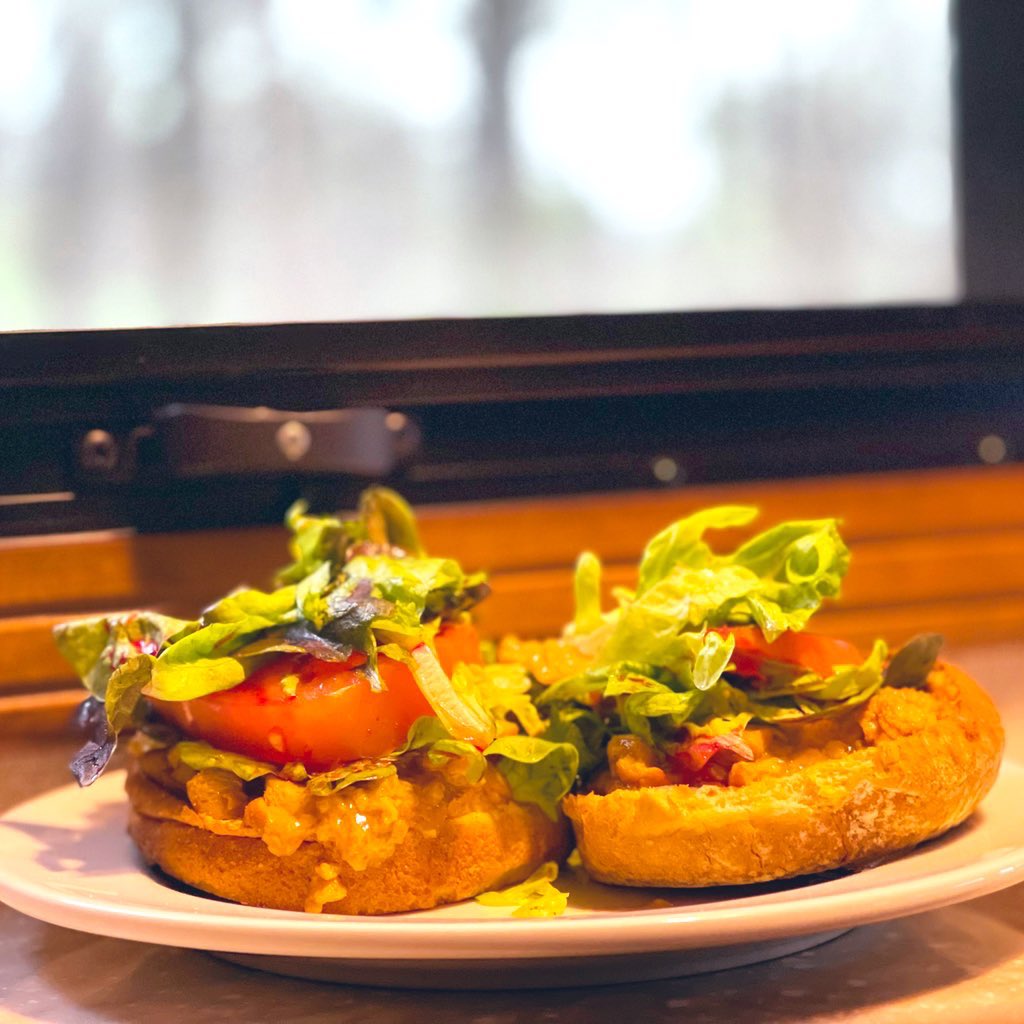 2TravelingDogs's tweet photo. Cooking in our RV is so much fun. 👨‍🍳 Being vegan, we look for organic and seasonal ingredients wherever we are. Today’s brunch ( for people) was BBQ Open Face Vegan Tuna Melts 🥪 with @LomaLindaBranx vegan tuna &amp; @killerbreaddave bread!
#campercooking #vegan #rvlife #rvlifestyle https://t.co/OHofL3OYyU