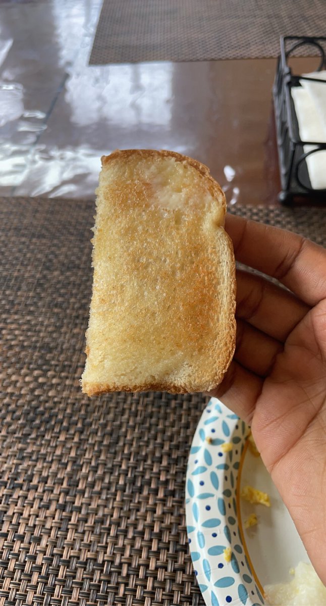 maliktheoracle's tweet photo. This the type of toast I’d have a full-on sexual relationship with https://t.co/A5UNKidXBd