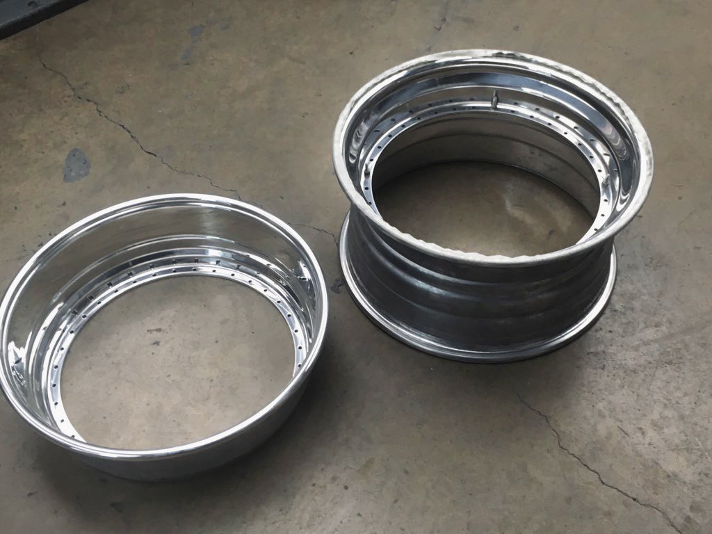 Pipey_McGraw's tweet photo. In progress with @turrinowheels who are building a really special set of wheels for the getaway car. These guys build some epic wheels! #jaguar #jaguarstype #notamk2 #muttleyracing #daftjunk #turrino #turrinowheels #splitrim #wirewheels https://t.co/l4V9aHIYMn