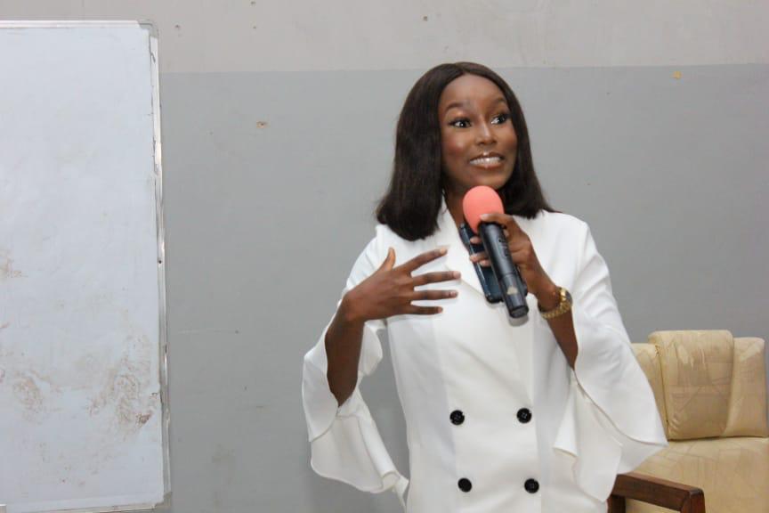 meetmarycynthia's tweet photo. So, yesterday, I had the opportunity to train Abia State University Undergraduates on Affiliate Marketing and why it is the number 1 recommendation for making money online now #TCBTechMeetUp
Cc @zaddynomso (Founder Teens Can Blog) https://t.co/qkZawaYBYK