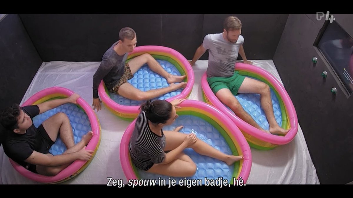 Enkele uren na het eerste cafébezoek op 1 mei 2021  #demol