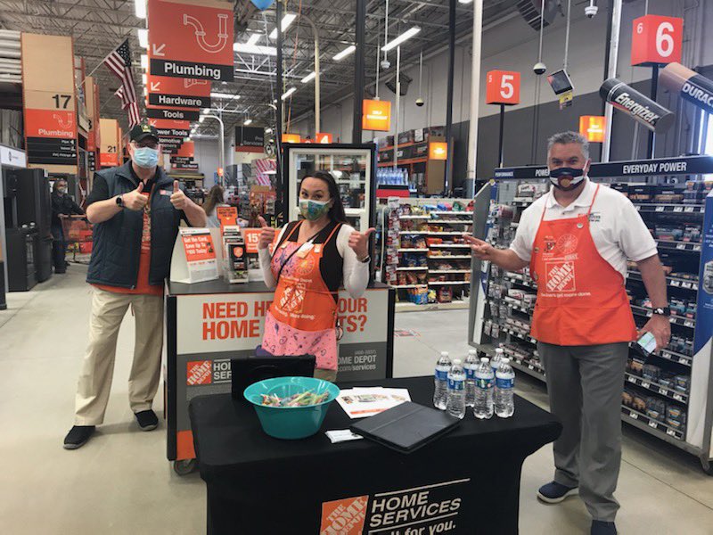 Great Specialty event Saturday driving leads &amp; measures &amp; celebrating Millworks specialists Tim and Terry for A-MAzing window sales!! Thanks for being with us Alisa K and <a href="/DanielShumacHDE/">Daniel Shumac</a>! @1516SpecialtyDS <a href="/tess_leyba/">Tess Leyba</a> <a href="/MarkDMiller13/">月月</a> <a href="/NeriWilliams/">Neri Williams</a> @Eduardo1516ASM <a href="/JeremyLambeth1/">Jeremy Lambeth</a>