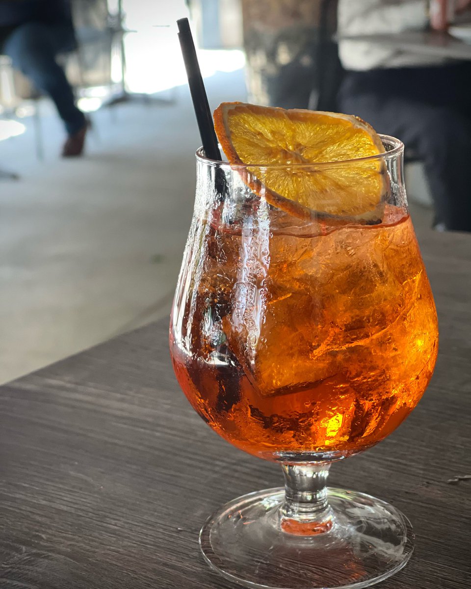 eatforbici's tweet photo. Cheers to Sunday! ๐น ๐ท: @LoloMayhew #drinkforbici #modernitalian #aperolspritz #sundayfunday https://t.co/u3cSxZHPXU