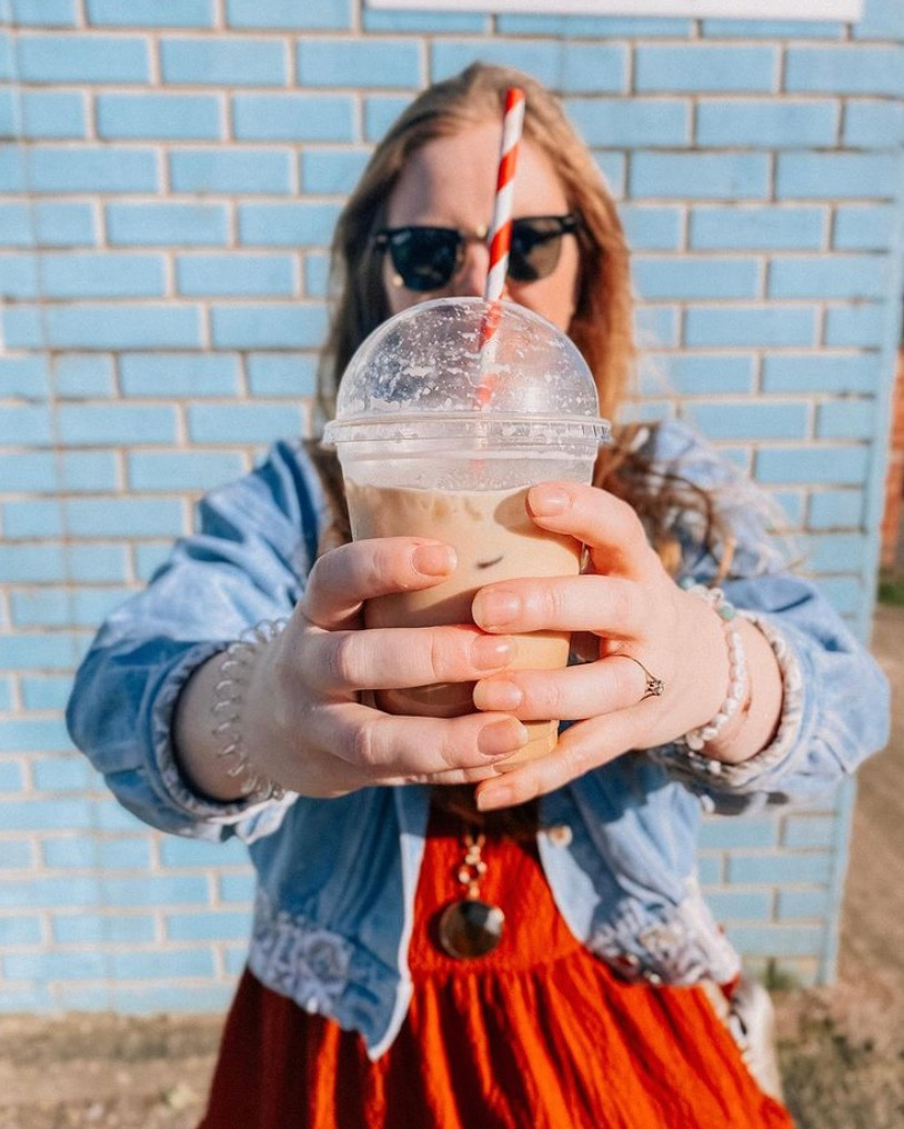 cheltbloggersuk's tweet photo. ALL the spring vibez from @amelia.tj 🤩 What's everyone's go to coffee order? https://t.co/HLdWItDair