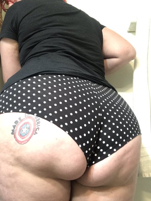 Just one of the pairs of panties I&rsquo;ll be showing off Monday! #bbw #camgirl #pawg #TattooedAss https://t<a href="/tag/bbw"class="tags"><span>#bbw</span></a><a href="/tag/camgirl"class="tags"><span>#camgirl</span></a><a href="/tag/pawg"class="tags"><span>#pawg</span></a><a href="/tag/tattooedass"class="tags"><span>#tattooedass</span></a>