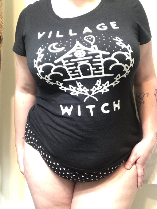 Just one of the pairs of panties I&rsquo;ll be showing off Monday! #bbw #camgirl #pawg #TattooedAss https://t<a href="/tag/bbw"class="tags"><span>#bbw</span></a><a href="/tag/camgirl"class="tags"><span>#camgirl</span></a><a href="/tag/pawg"class="tags"><span>#pawg</span></a><a href="/tag/tattooedass"class="tags"><span>#tattooedass</span></a>