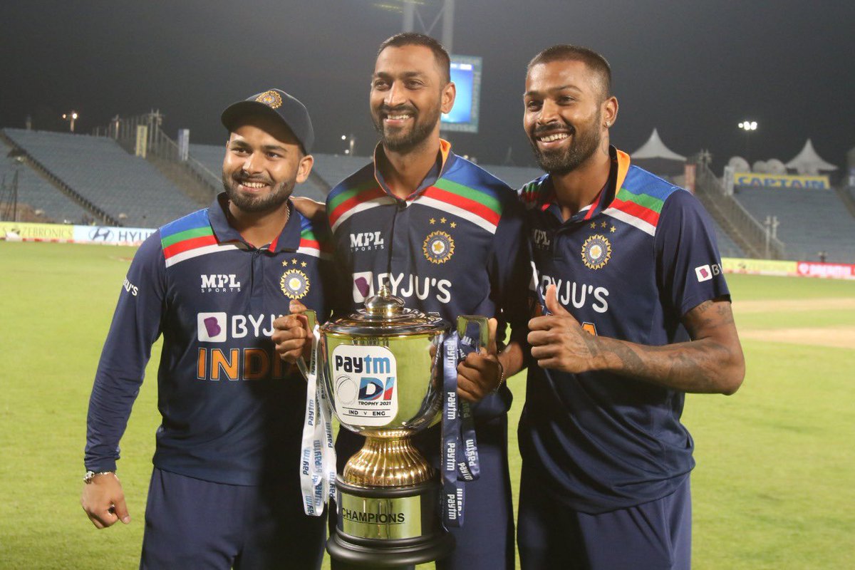 hardikpandya7's tweet photo. All heart from the boys ❤️ Congratulations #TeamIndia 🇮🇳 🏆 https://t.co/z6cSk1pjUd