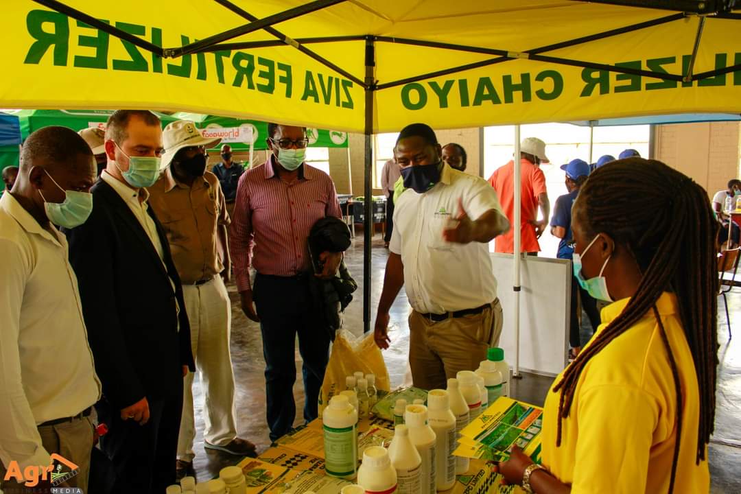 Scenes and sights from Inaugural Combined Monthly Young Farmers Market East End Hall, ZAS 27 March 2021 organised by Federation of Young Farmers Club Zimbabwe - FYFCZ. 

#farming #agribusinesstalk

Missed the FREE Agribusiness Magazine March Issue? 
bit.ly/MagMar21