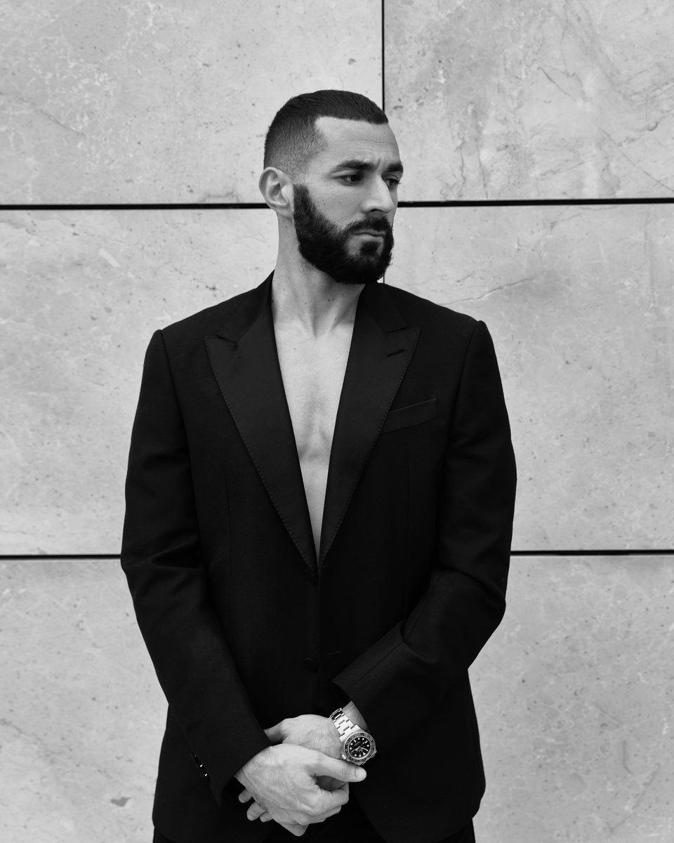 Benzema's tweet photo. ♠️ Nueve... #comingsoon https://t.co/jTmX0AhIEo