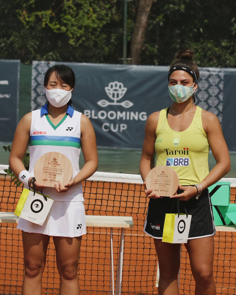 BloomingCup's tweet photo. Yuki Naito🇯🇵 se impuso 1-6 6-4 6-3 ante la brasileña Carolina Alves 🇧🇷 https://t.co/De7X2VoQMR