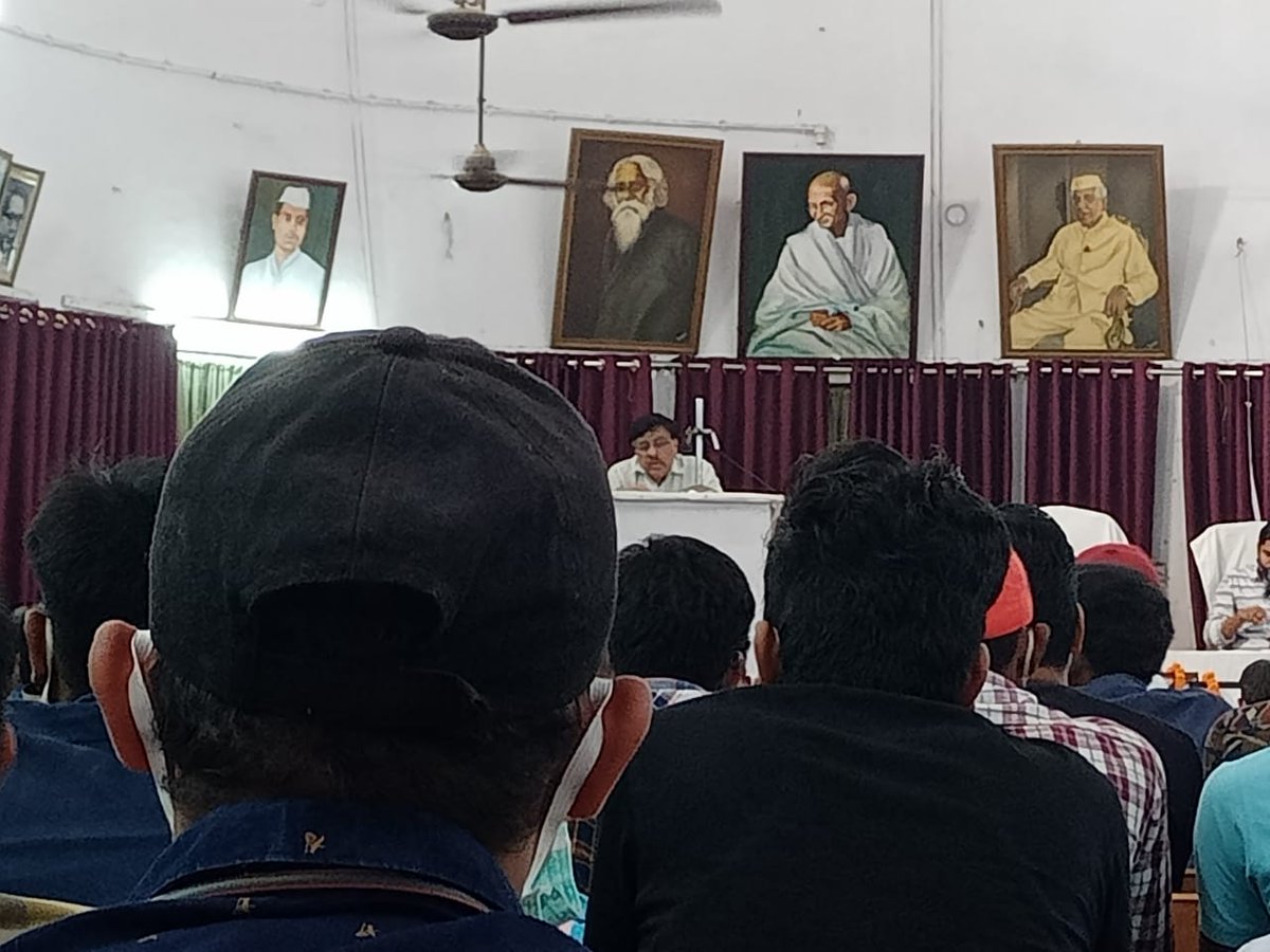 nmsfindia's tweet photo. कार्यक्रम में बतौर मुख्य वक्ता-विख्यात इतिहासकार प्रो. इम्तियाज़ अहमद जी ने भारतीय स्वाधीनता आंदोलन में क्रांतिकारी युवाओं की भूमिका पर व्याख्यान दिया। उन्होंने इस बात को भी उठाया, स्वतंत्रता प्राप्त करने के बाद हमारे युवा क्रांतिकारी जिस सम्मान के हकदार थे कहीं ना कहीं वह उन्हें https://t.co/KyDx6erGYD