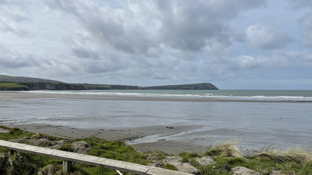 MoylegroveCG's tweet image. 🚔 Safety Patrols have resumed for the next few months. The purpose of these safety patrols is to be a high presence and offering safety advice where necessary along the Coast.

We'll be out again next week. If you see us, give us a wave! 👋

#StaySafe #BeCoastSafe